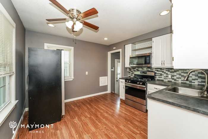 5235 W 50th St - Photo 7 of 14