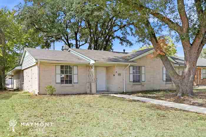 2517 Greenhill Dr - Photo 2 of 3