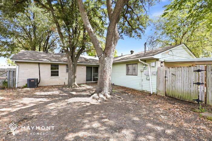 2517 Greenhill Dr - Photo 3 of 3