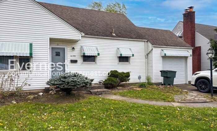 638 Josephine Ave - Photo 2 of 7