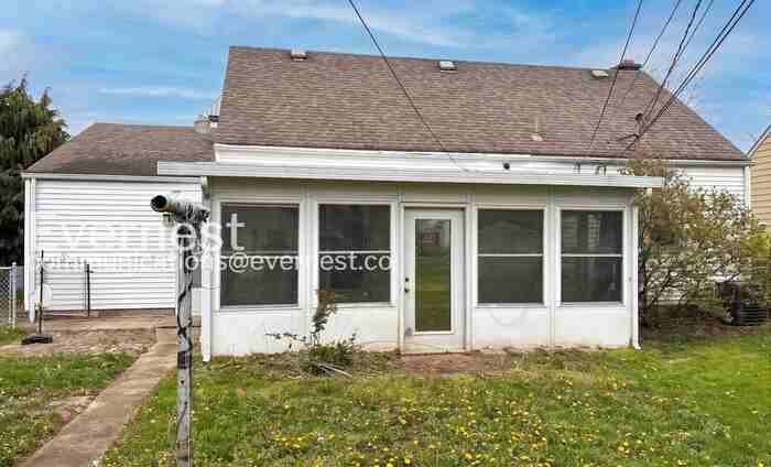 638 Josephine Ave - Photo 3 of 7