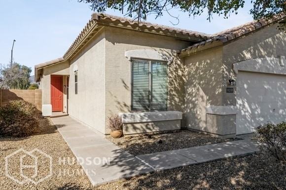 9210 N 182nd Ln - Photo 5 of 35