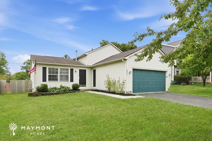 2641 Admiral Dr - Photo 2 of 3