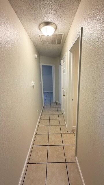 1906 Keystone Lakes Dr - Photo 6 of 9