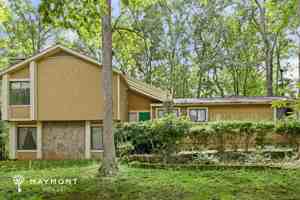 featured image of 6646 Creekwood Ct
