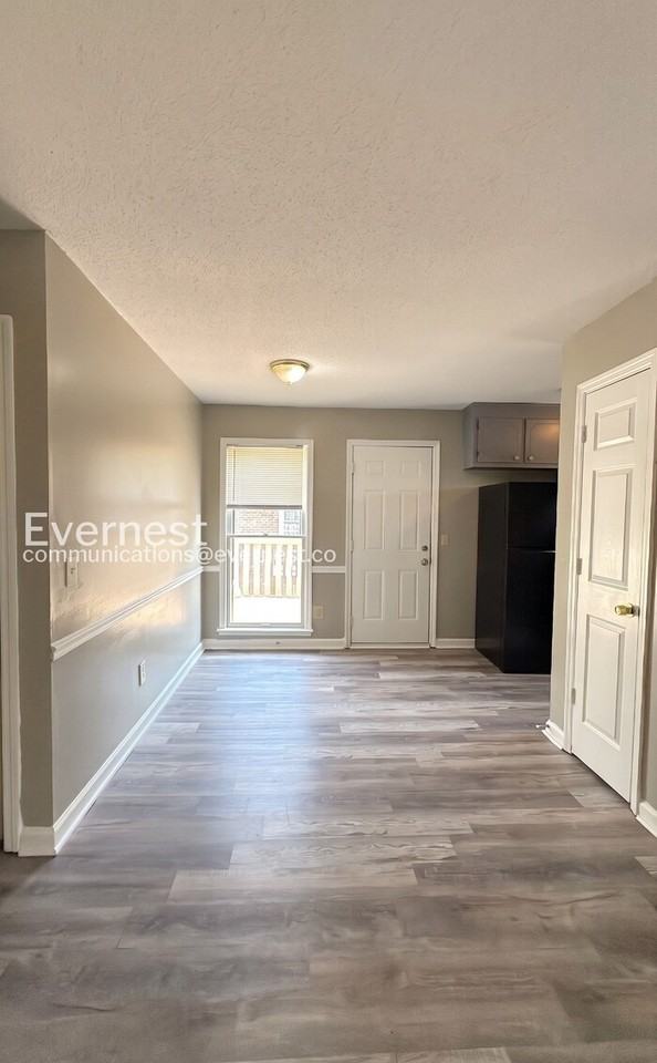 4424 Bonnell Dr Nw #D - Photo 6 of 16