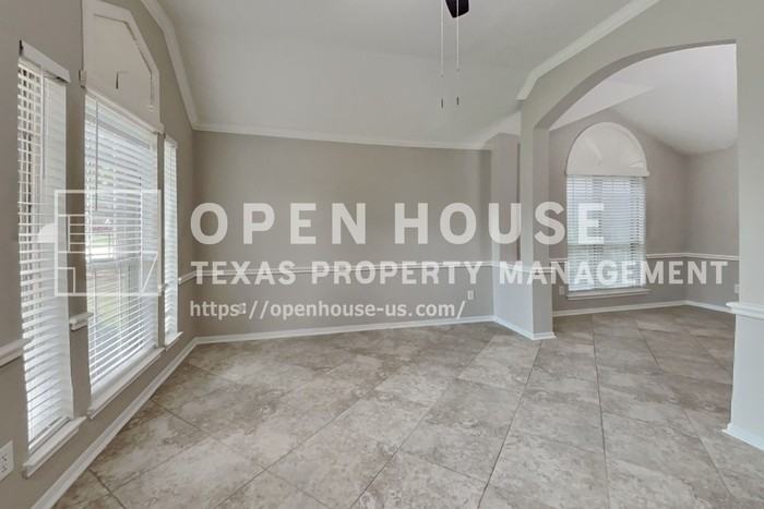 10807 Oak Acres Dr - Photo 6 of 22