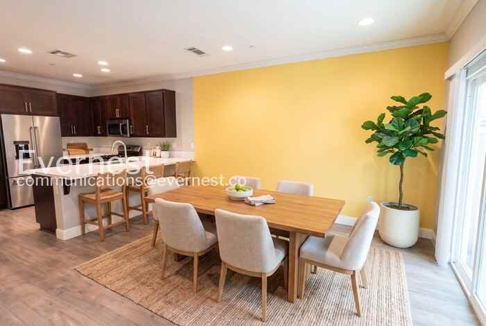 1256 Detroit Ave #2 - Photo 5 of 40