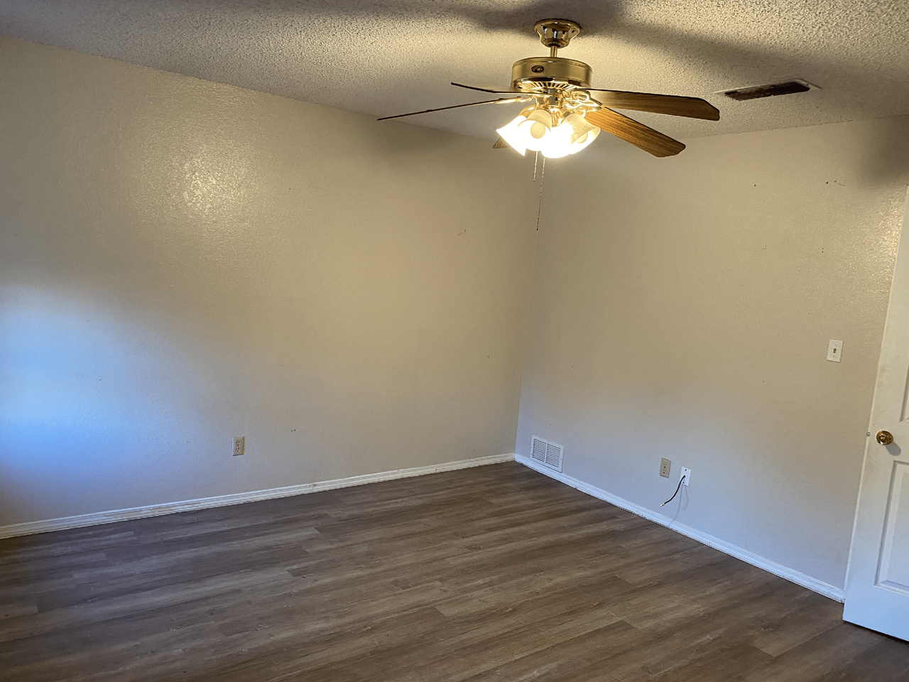 2108 N Village Dr #NA - Photo 6 of 17