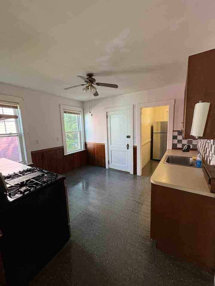 65 Draper St #2