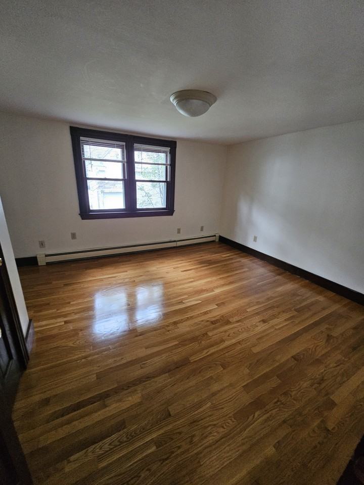 57 Lawrence St #1 - Photo 6 of 11