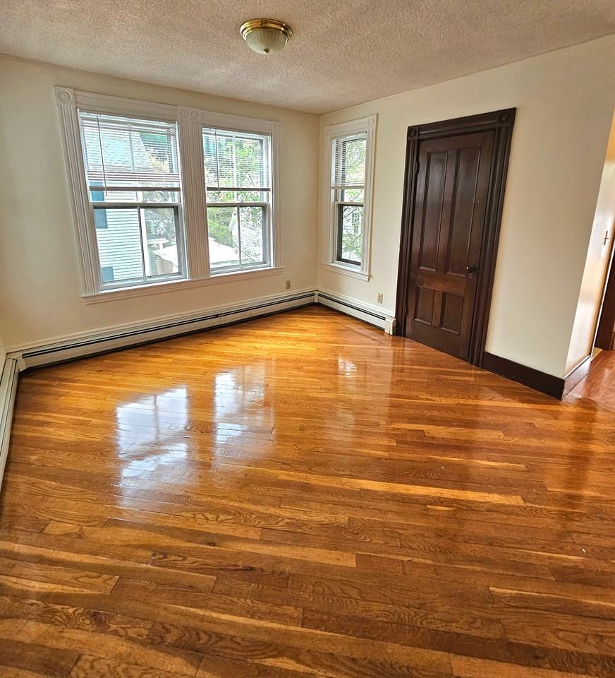 57 Lawrence St #2 - Photo 5 of 8