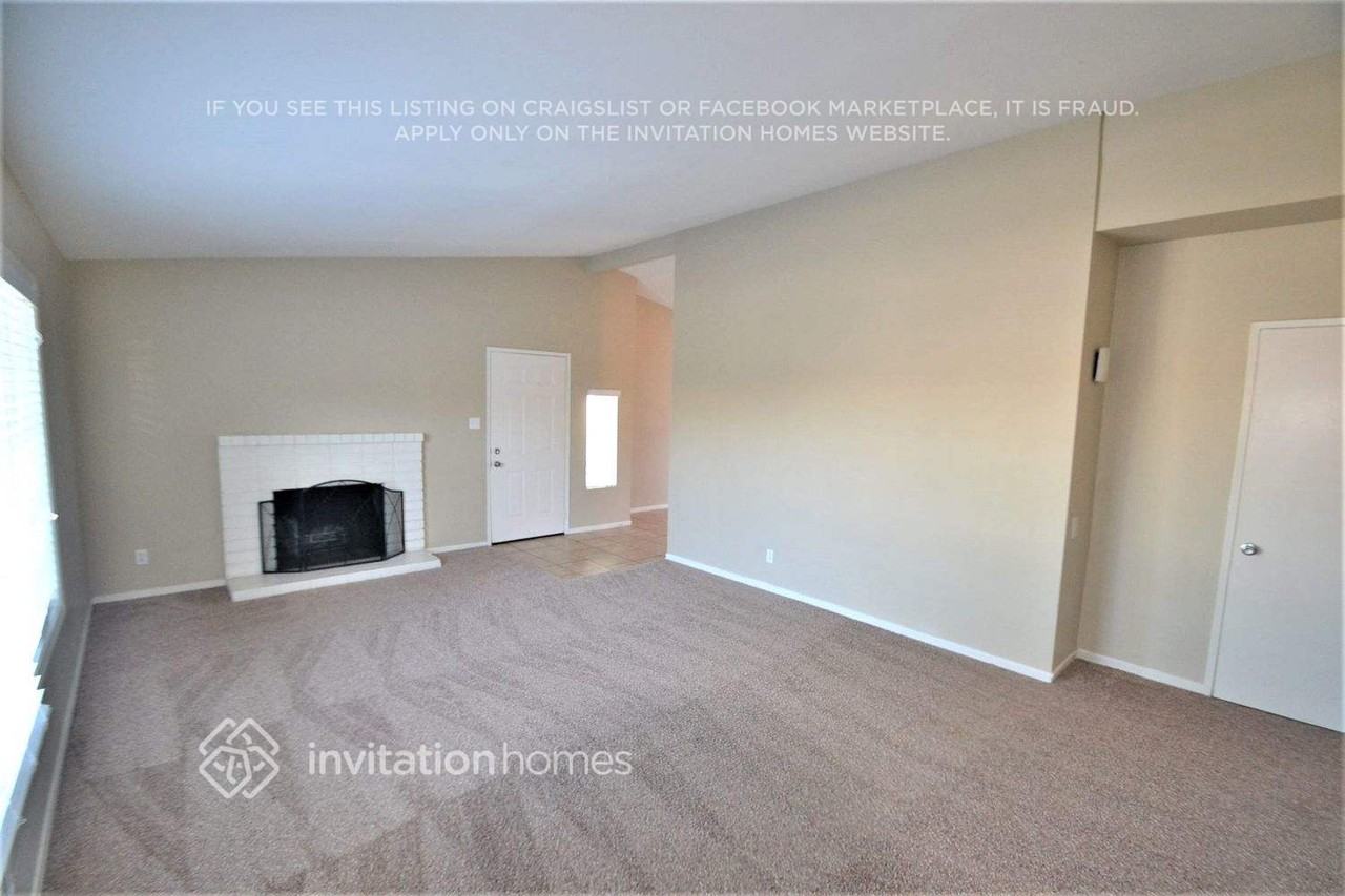15384 Eleanor Ln - Photo 2 of 8