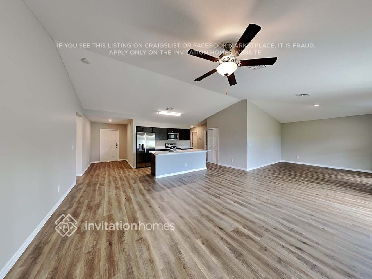 1130 Ne 11th St - Photo 4 of 18