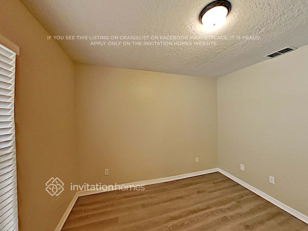 3713 Fallscrest Cir - Photo 5 of 7