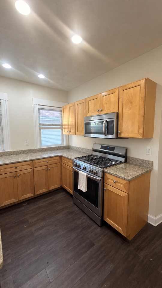 85 Yale St #2 - Photo 2 of 27
