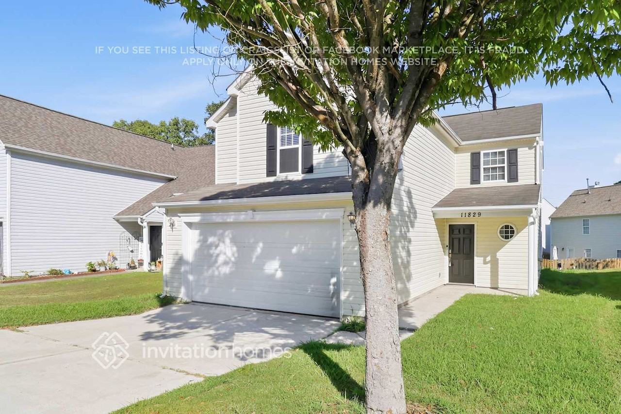 11829 Aubreywood Dr - Photo 4 of 18