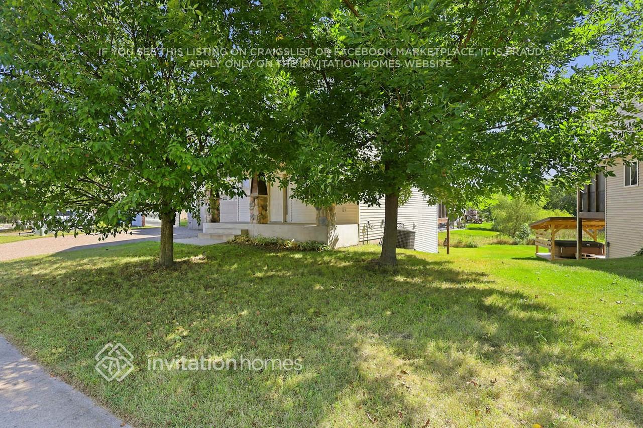 18923 Tyler St Nw - Photo 2 of 19