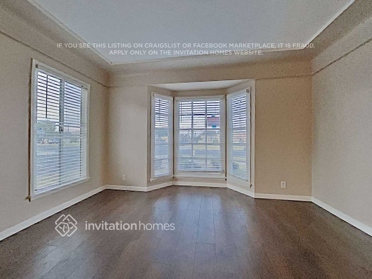 1960 W 83rd St - Photo 5 of 14