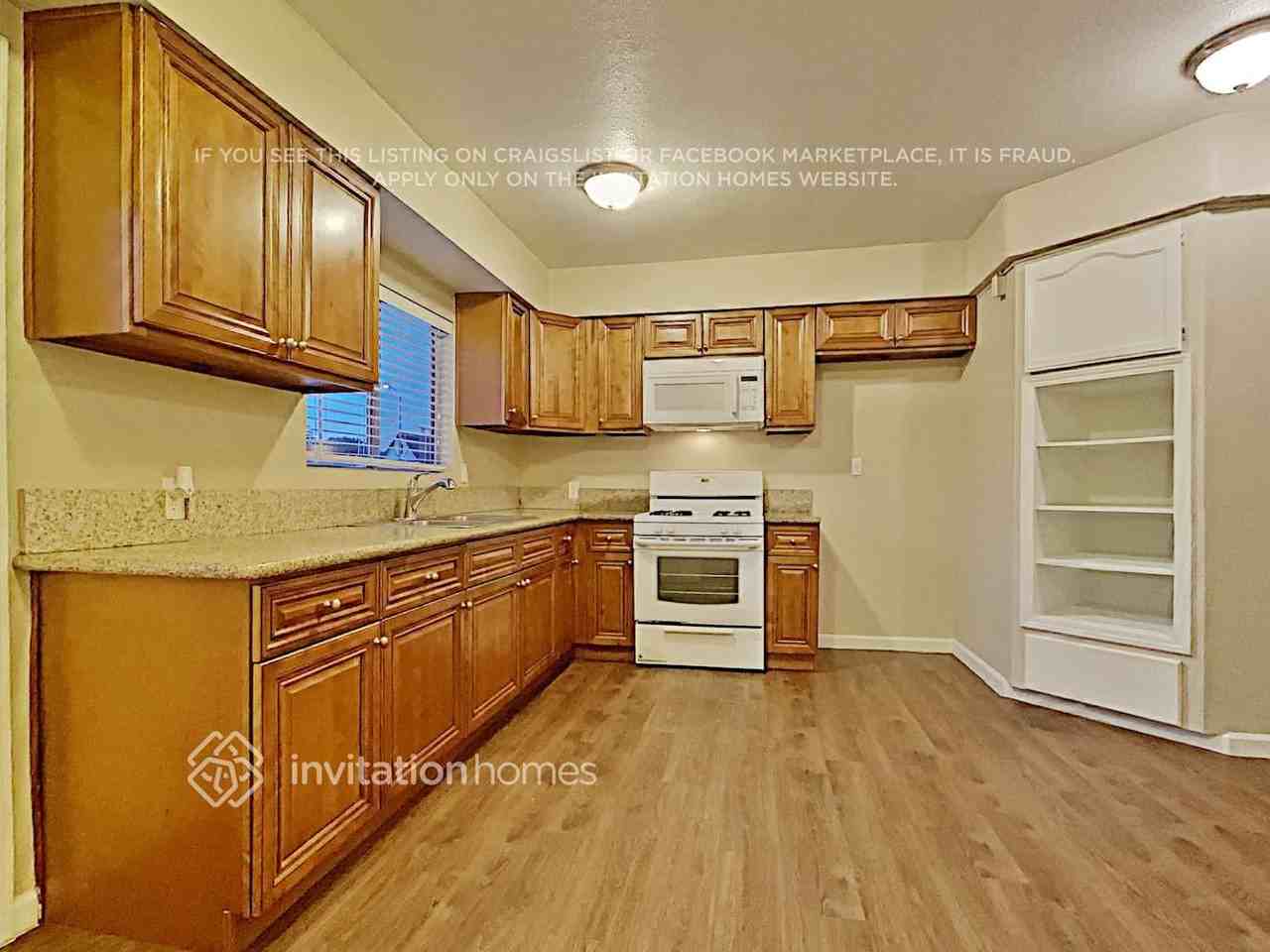 1960 W 83rd St - Photo 6 of 14