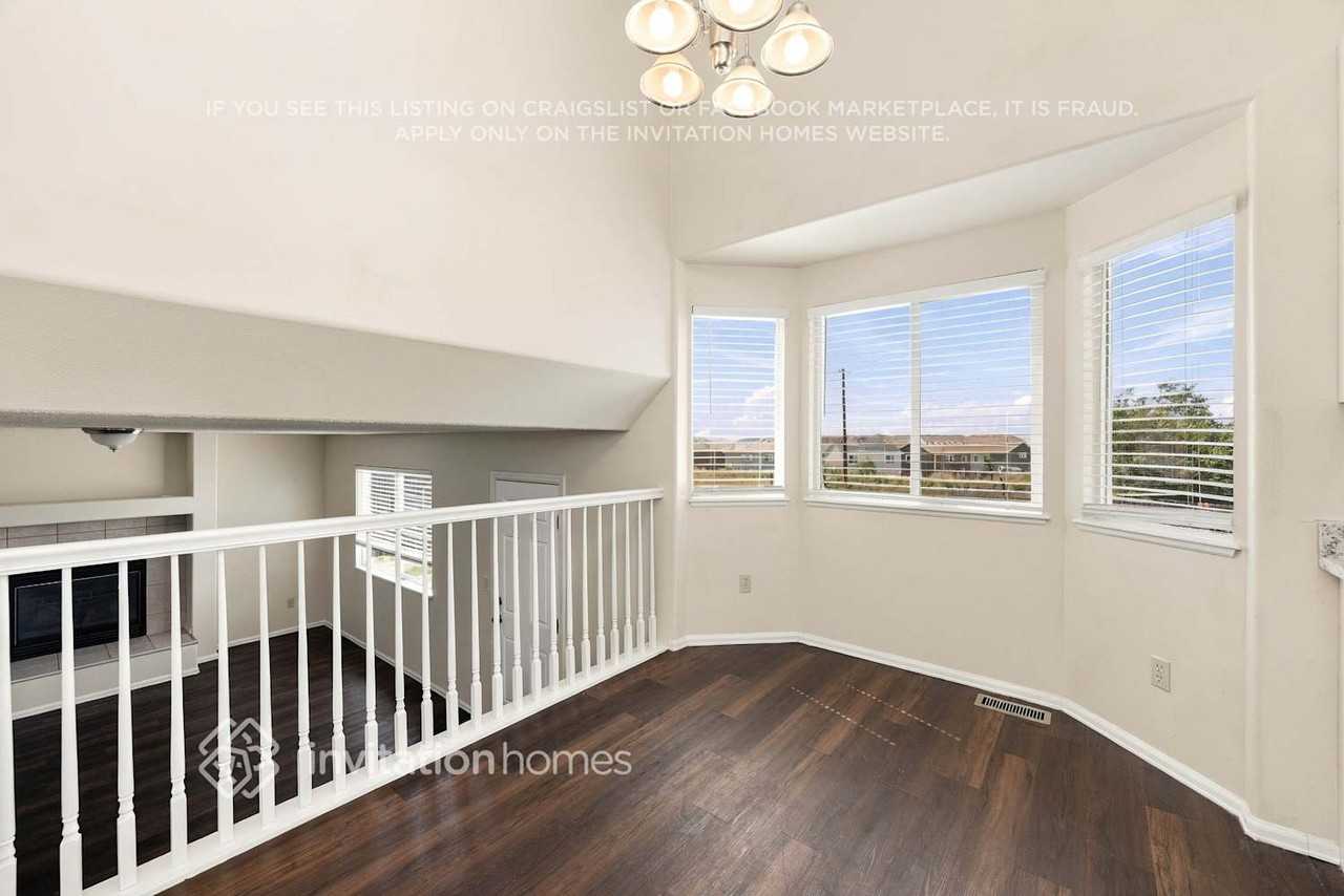 7403 Middle Bay Way - Photo 7 of 20