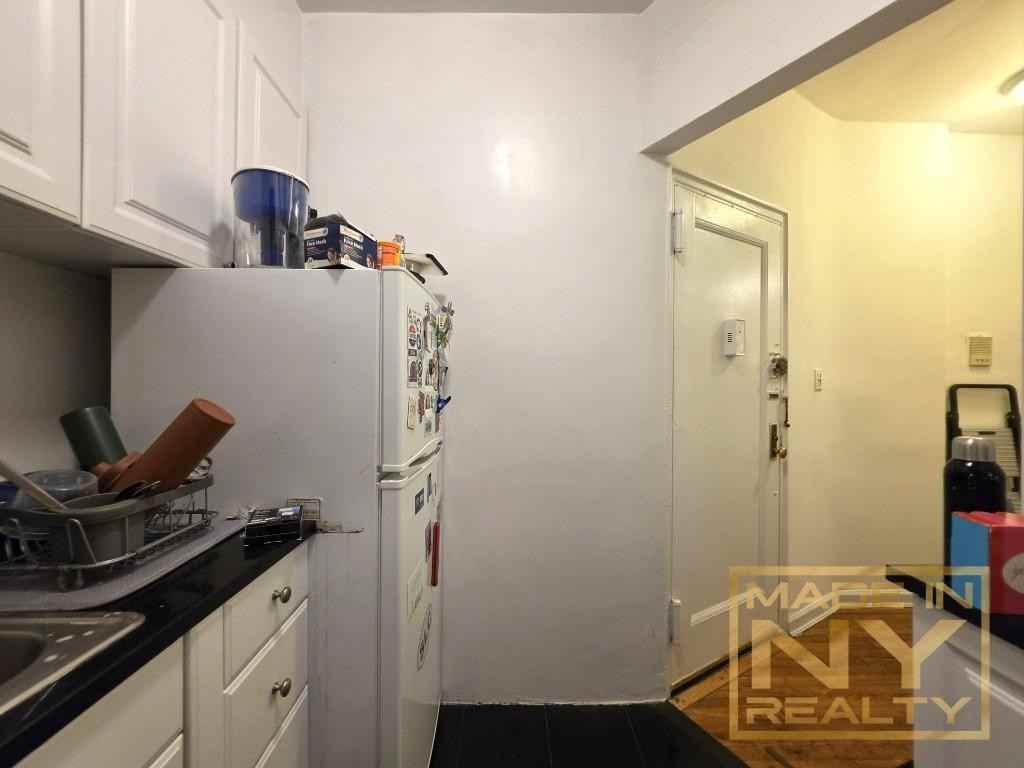 171 E 77th St #4D - Photo 3 of 8