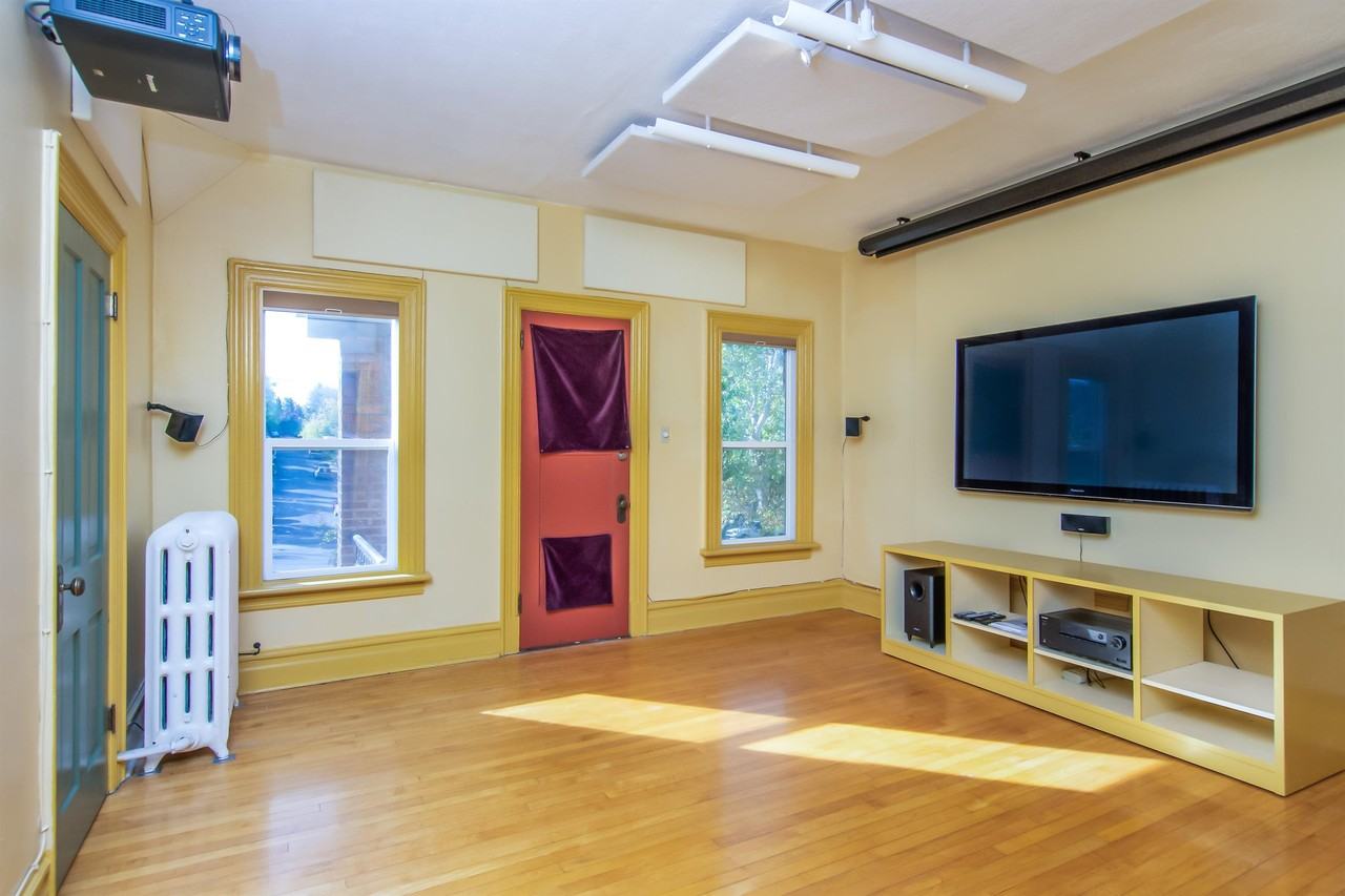 1139 E 200 S #1141 - Photo 2 of 11