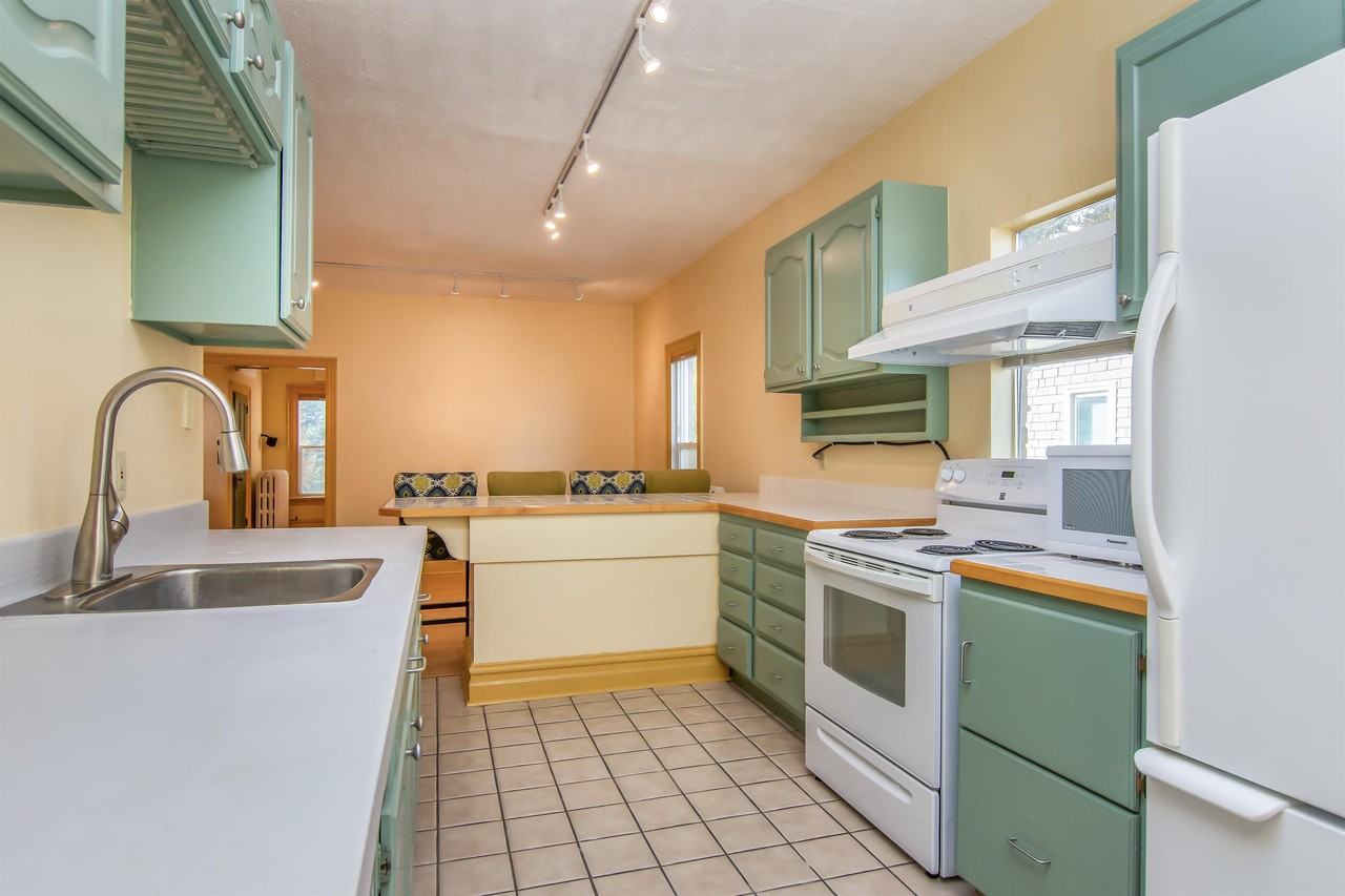 1139 E 200 S #1141 - Photo 3 of 11