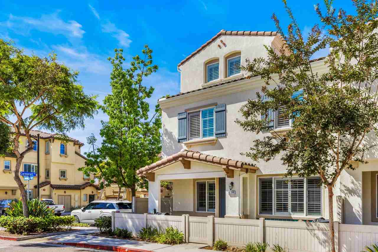1636 Avenida Aviare - Photo 2 of 25