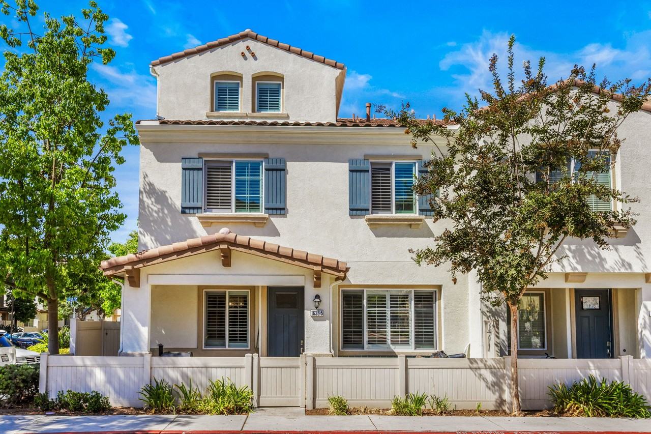 1636 Avenida Aviare - Photo 3 of 25
