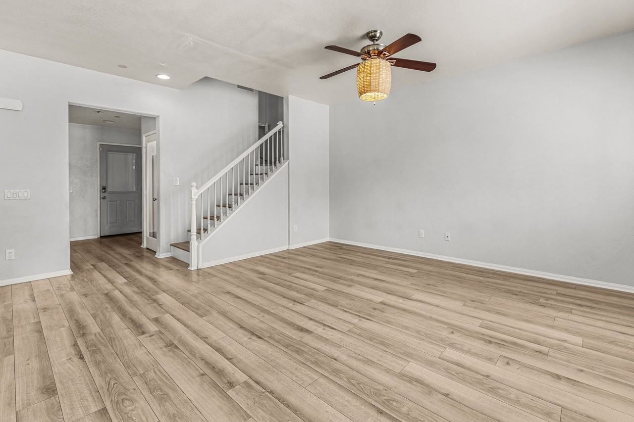 1636 Avenida Aviare - Photo 4 of 25