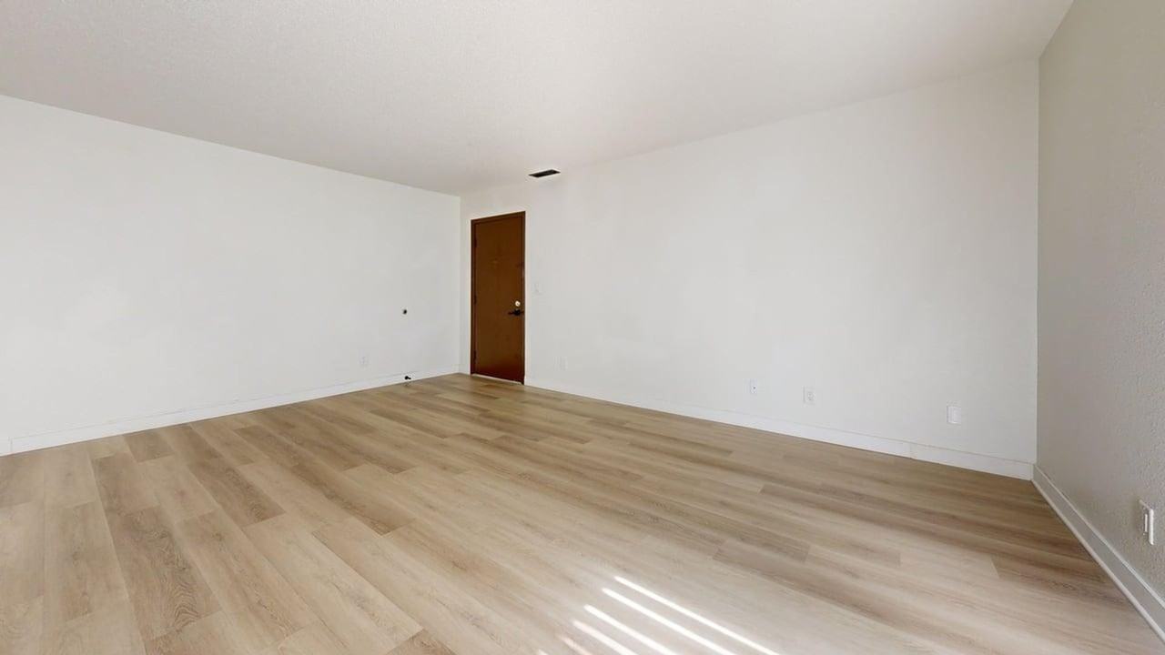 215 E Arbor (Bismarck,ND) - Photo 3 of 21