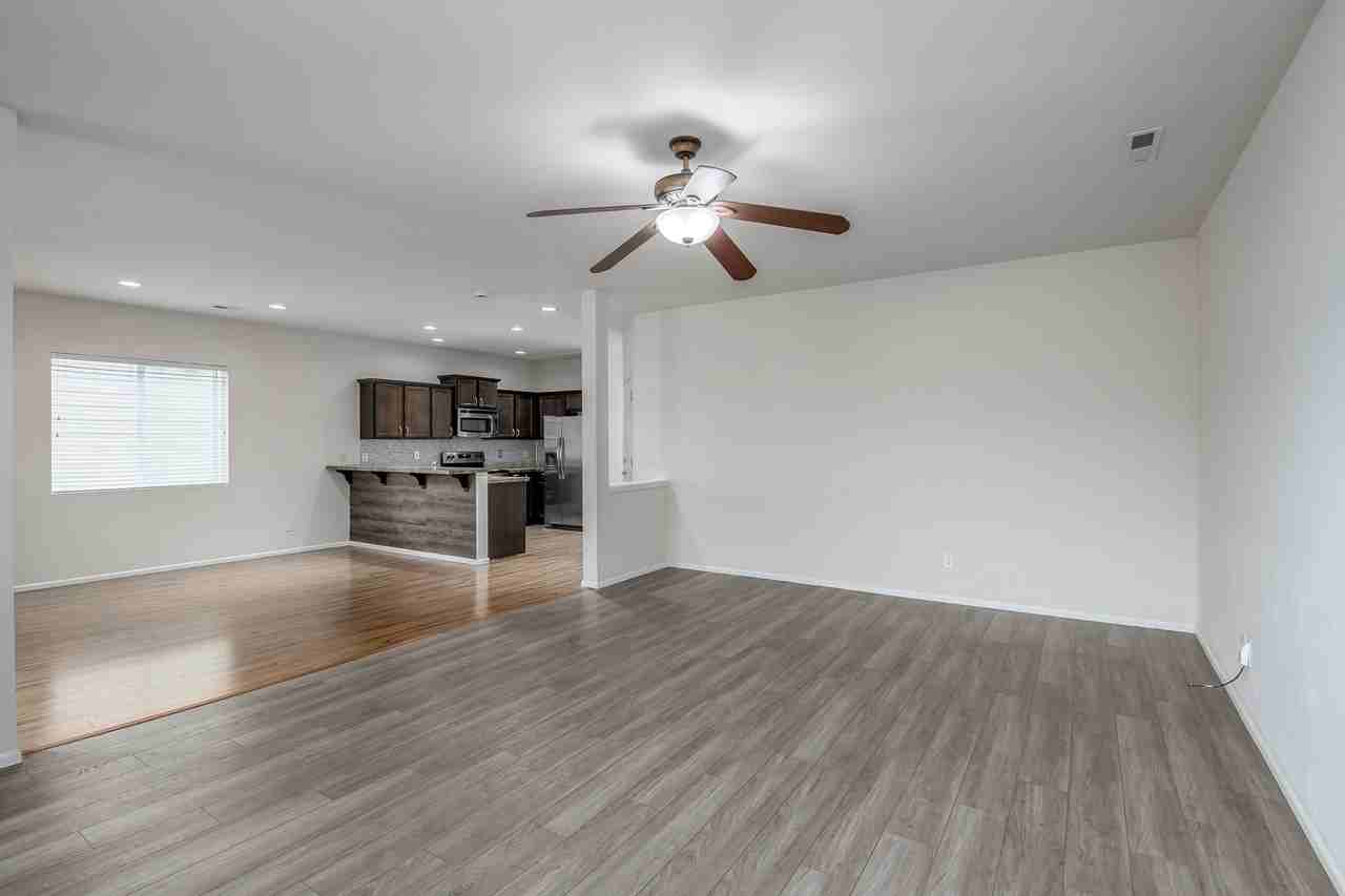 1610 179th Street Ct E #1 - Photo 3 of 33