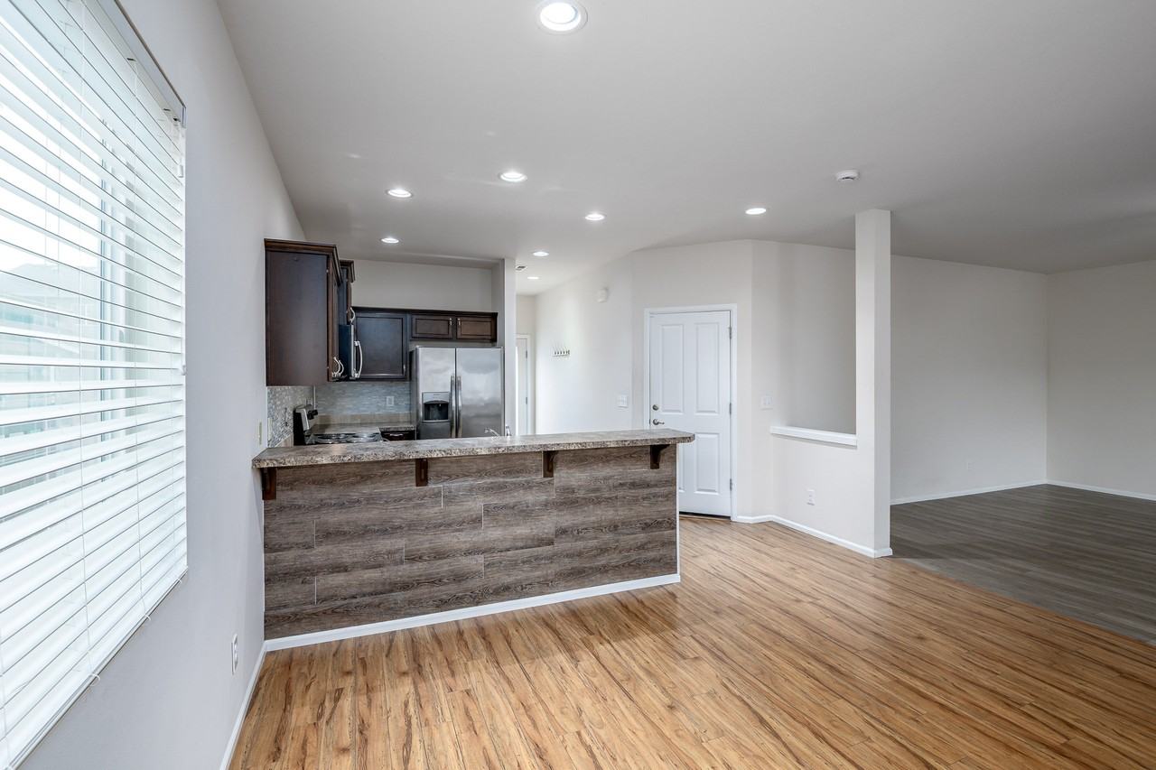 1610 179th Street Ct E #1 - Photo 4 of 33