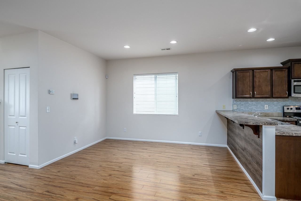 1610 179th Street Ct E #1 - Photo 5 of 33