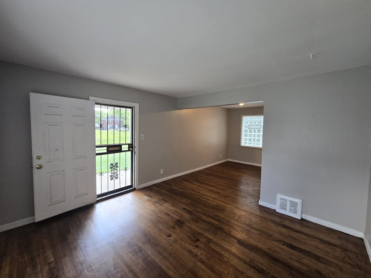 9151 Mansfield St #9151 - Photo 3 of 16