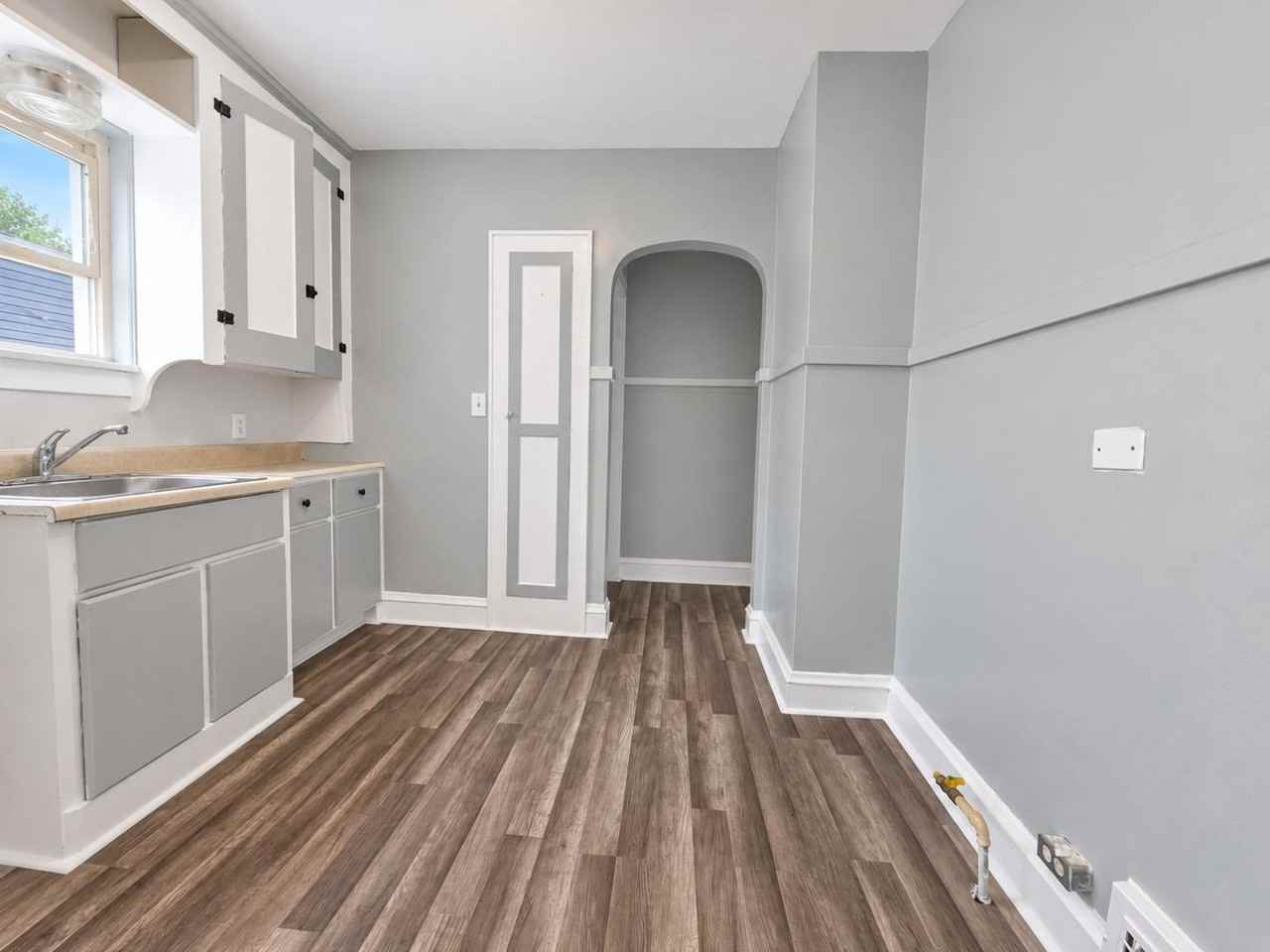 1280 Brandon Ave - Photo 5 of 20