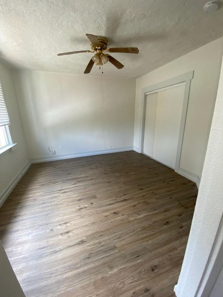 413-417 5th Street - Photo 3 of 6