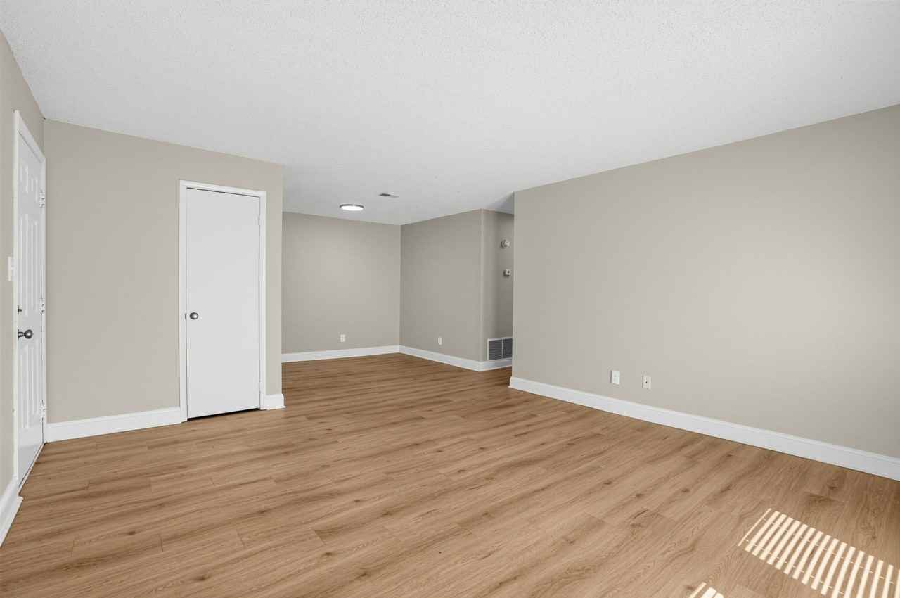 Park Place Apartments - Photo 6 of 26