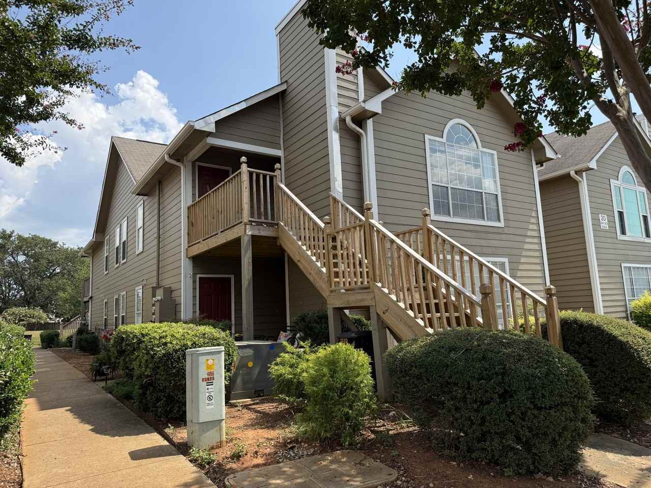 262 Waters Edge Ln #1 - Photo 2 of 17