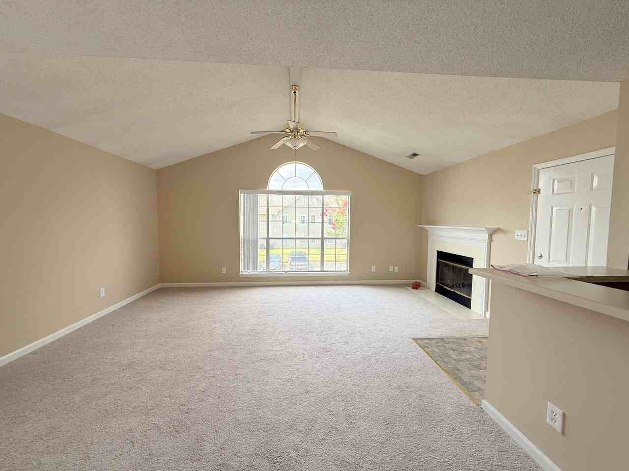 262 Waters Edge Ln #1 - Photo 6 of 17