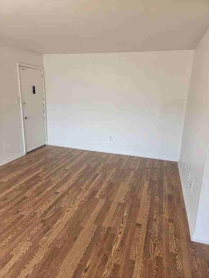 Forest View Apartments - Photo 7 of 14
