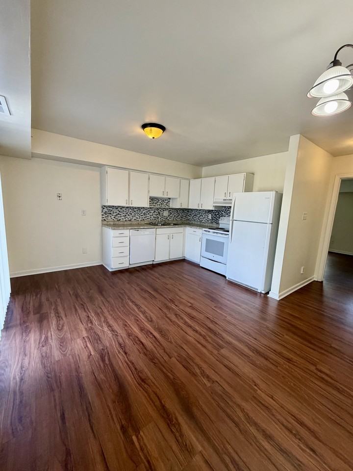 206 Devonshire Rd #1 - Photo 7 of 31