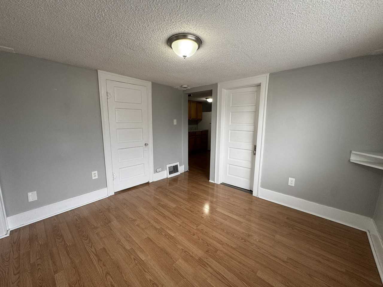 3415 12th - 2 #2 - Photo 5 of 11