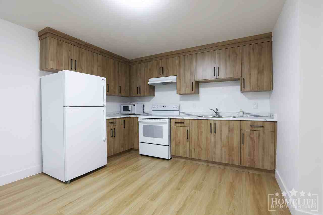 15371 94 Ave - Photo 5 of 18