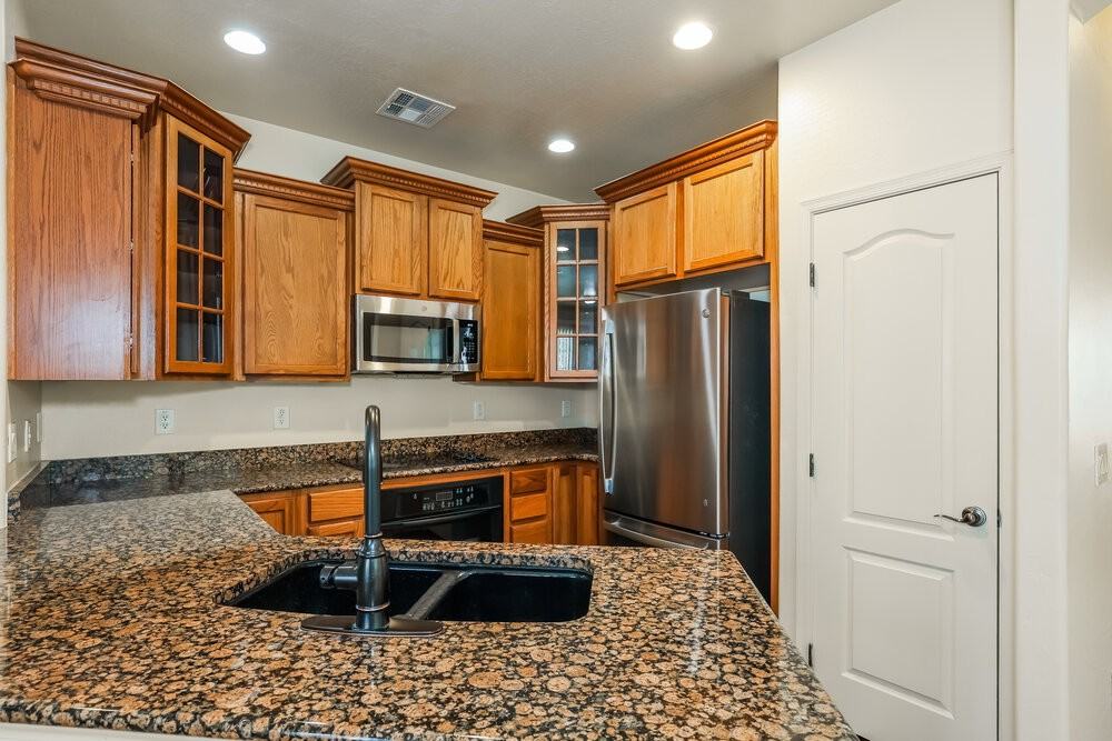 5710 S 21st Pl - Photo 7 of 18