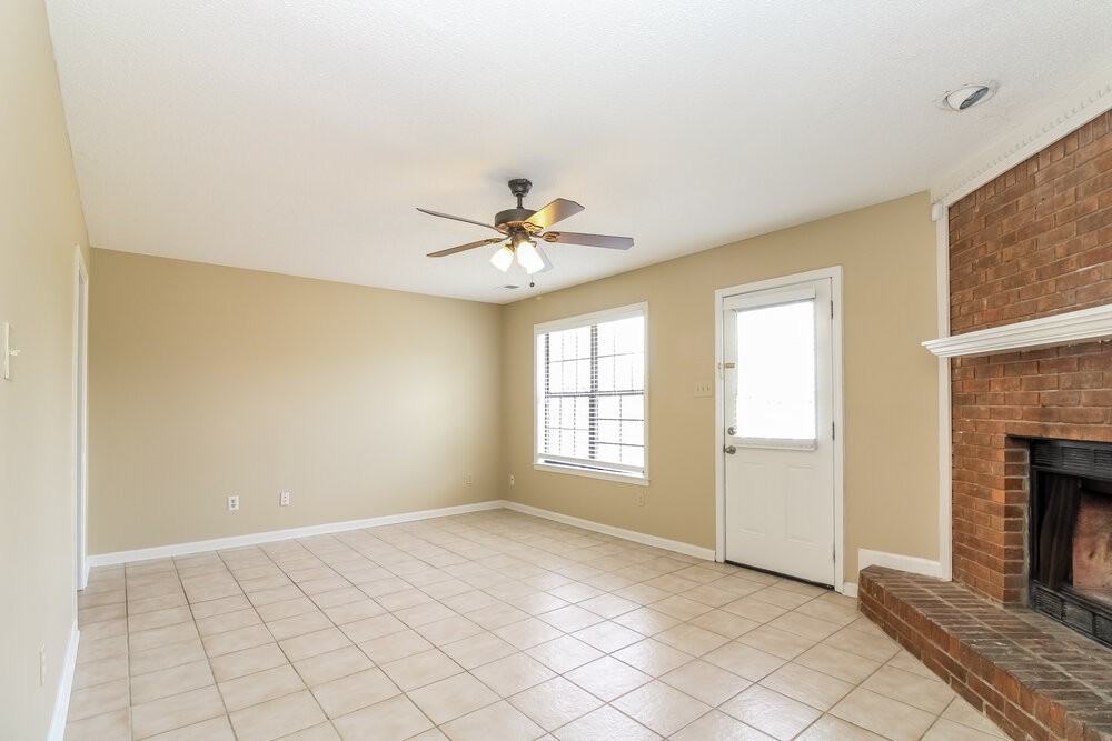 2185 Longlane Dr - Photo 6 of 16