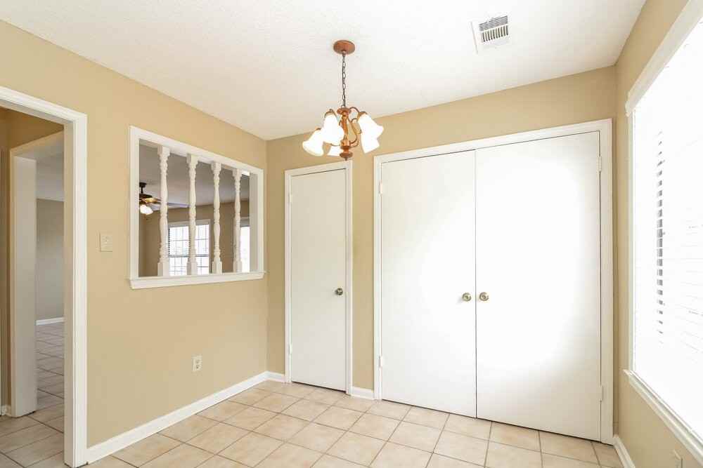 2185 Longlane Dr - Photo 7 of 16