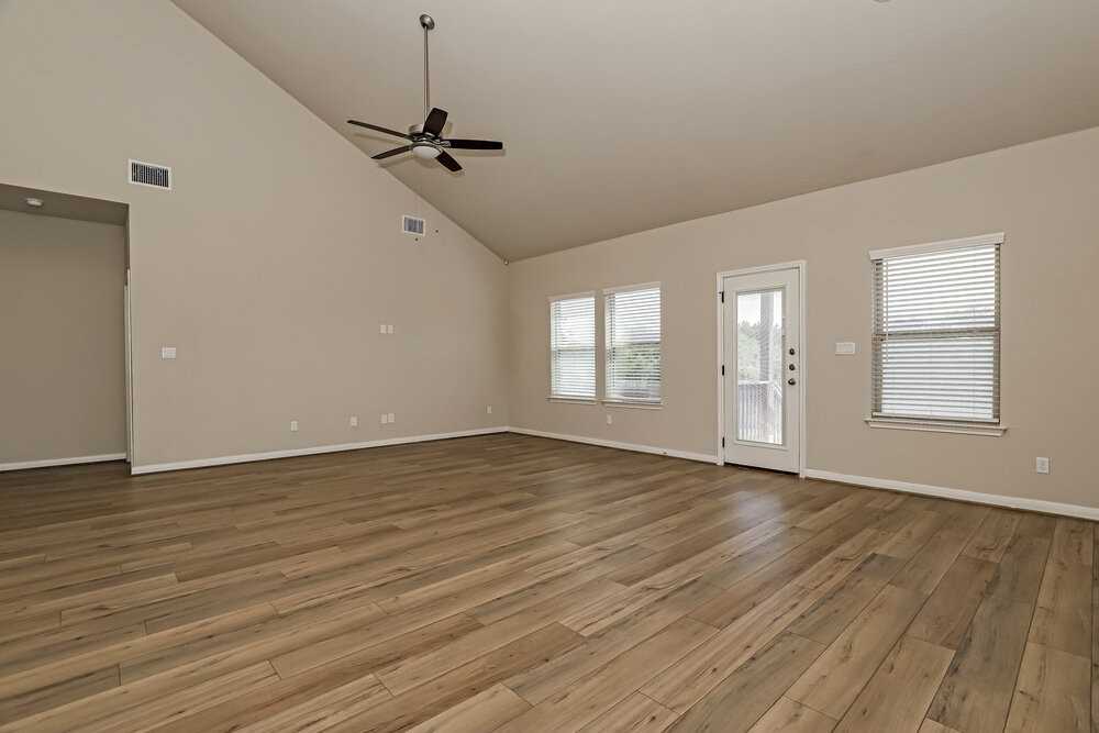 304 Shelton Pass - Photo 5 of 17