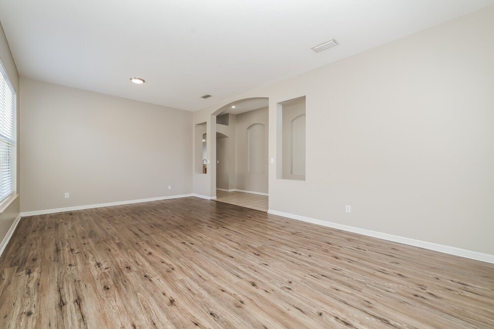 409 Delwood Breck St - Photo 7 of 16